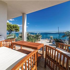 5 Bedroom Beachfront Villa with Pool in Kastel Stafilic near Trogir, Sleeps 10